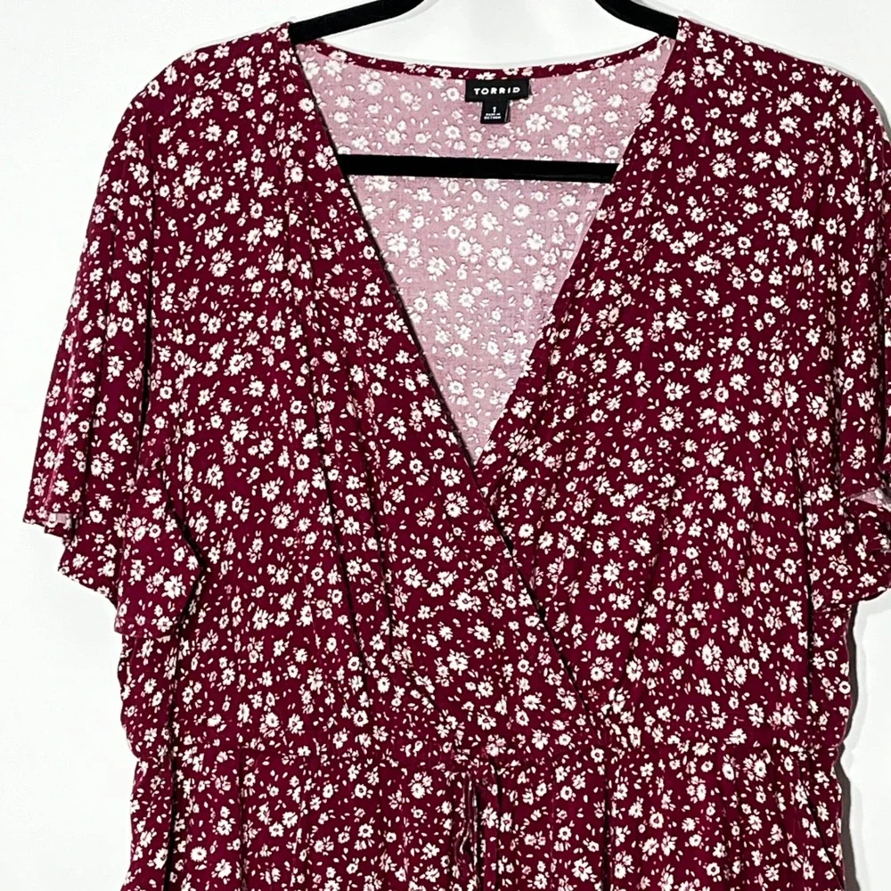 Torrid Burgundy Floral Ditsy Surplice Faux Wrap Mini Dress Pockets Size 1 1X